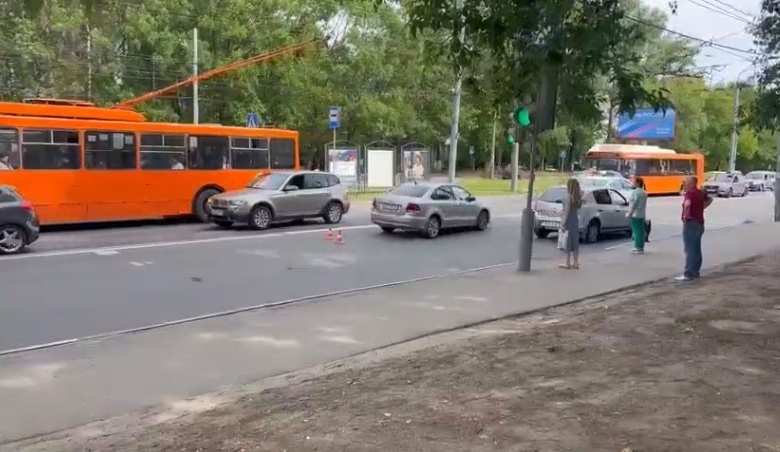 Ехавший на красный свет водитель сбил мальчика в Нижнем Новгороде - фото 1