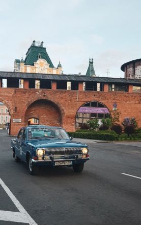 Ретроавтомобили ГАЗа порадовали нижегородцев городским дефиле - фото 11