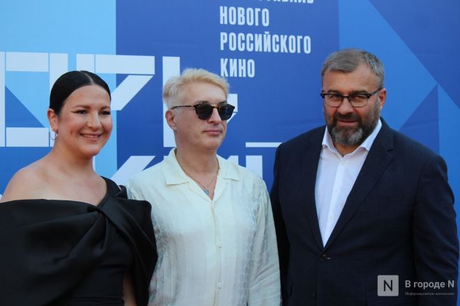 Знаменитости здесь: фоторепортаж с открытия &laquo;Горький fest&raquo; в Нижнем Новгороде - фото 123