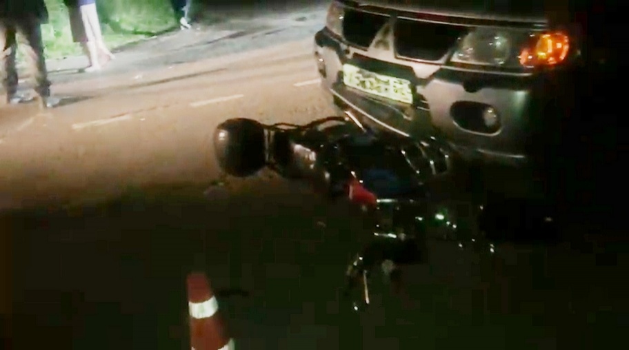 Два человека пострадали в ДТП с участием мопеда и джипа в Нижегородской области - фото 1