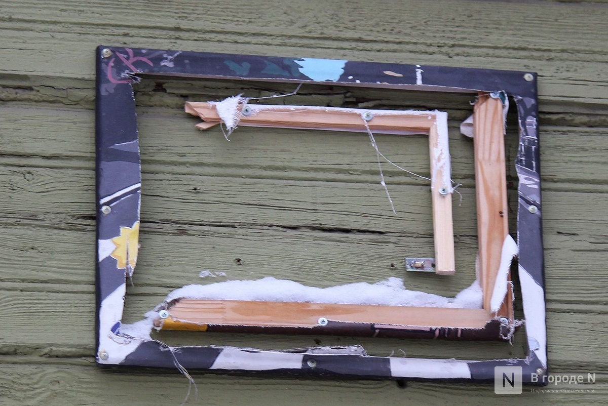 Неизвестные в третий раз украли картину с Симпсонами в Нижнем Новгороде - фото 1