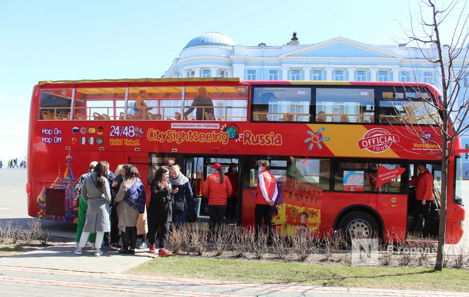 20 достопримечательностей за час: экскурсионные даблдекеры возобновили работу в Нижнем Новгороде - фото 3