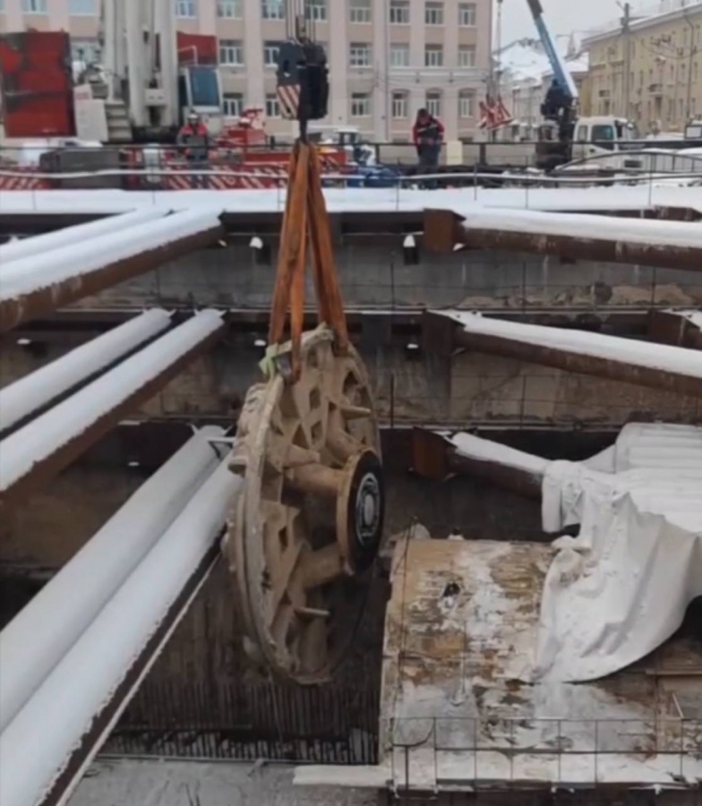 Тоннелепроходческий щит &laquo;Владимир&raquo; разбирают в Нижнем Новгороде - фото 1