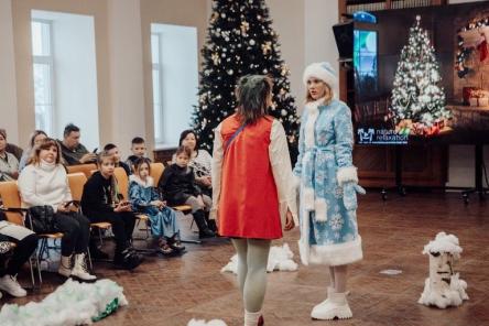 Новогоднее представление для детей участников СВО подготовили студенты Мининского университета