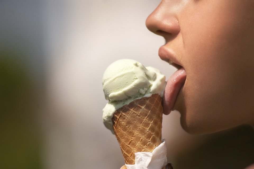 В Роскачестве рассказали, как выбрать вкусное и натуральное мороженое - фото 3