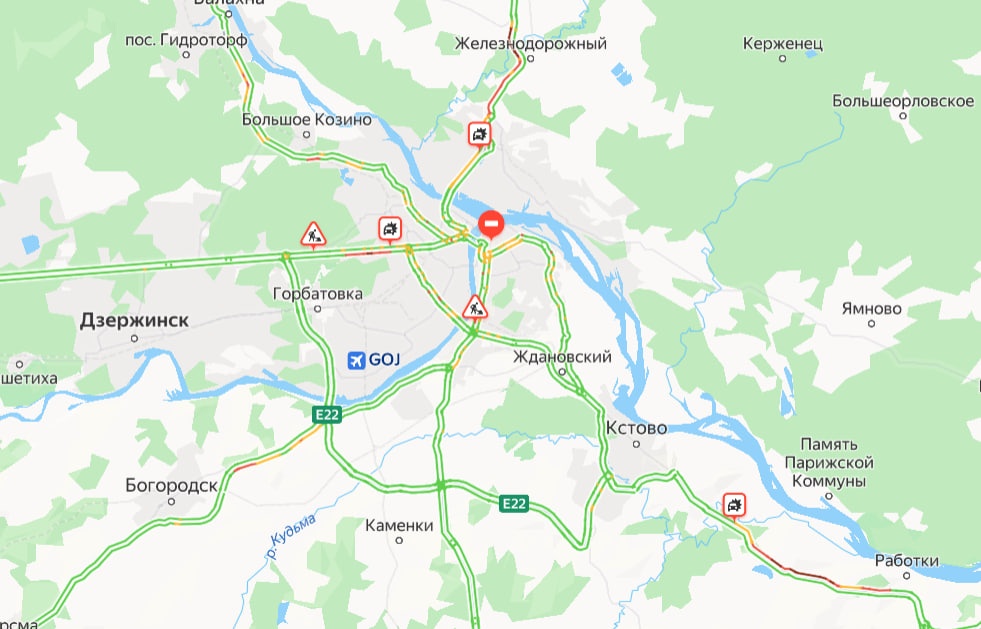 Огромные пробки образовались на въездах в Нижний Новгород 6 июля - фото 1