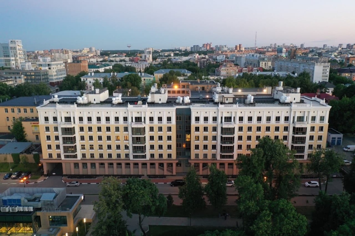 Квартиру с участком на крыше и личным лифтом продают в Нижнем Новгороде за 75 млн рублей
