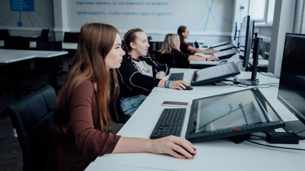 Школьники смогут получить профессию оператора БПЛА в Мининском университете - фото 1