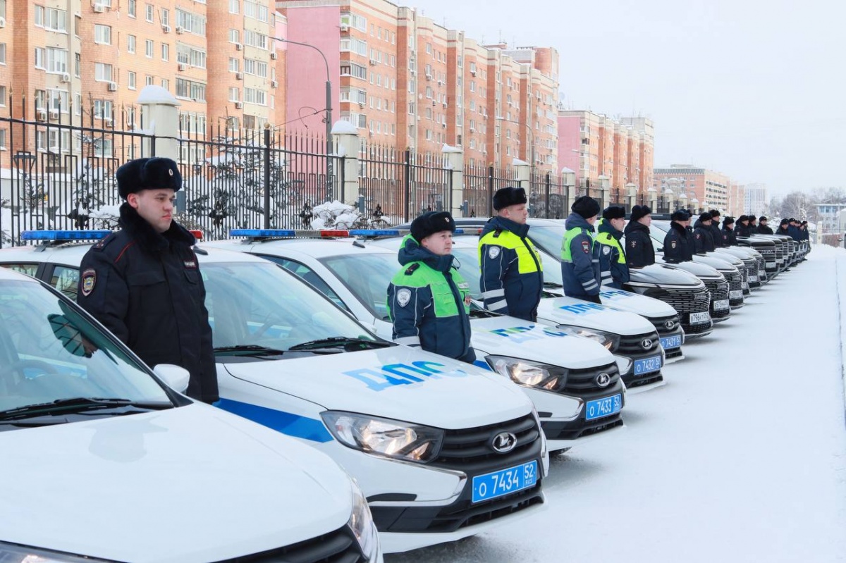 Новые автомобили подарили нижегородским полицейским: публикуем фото - фото 1