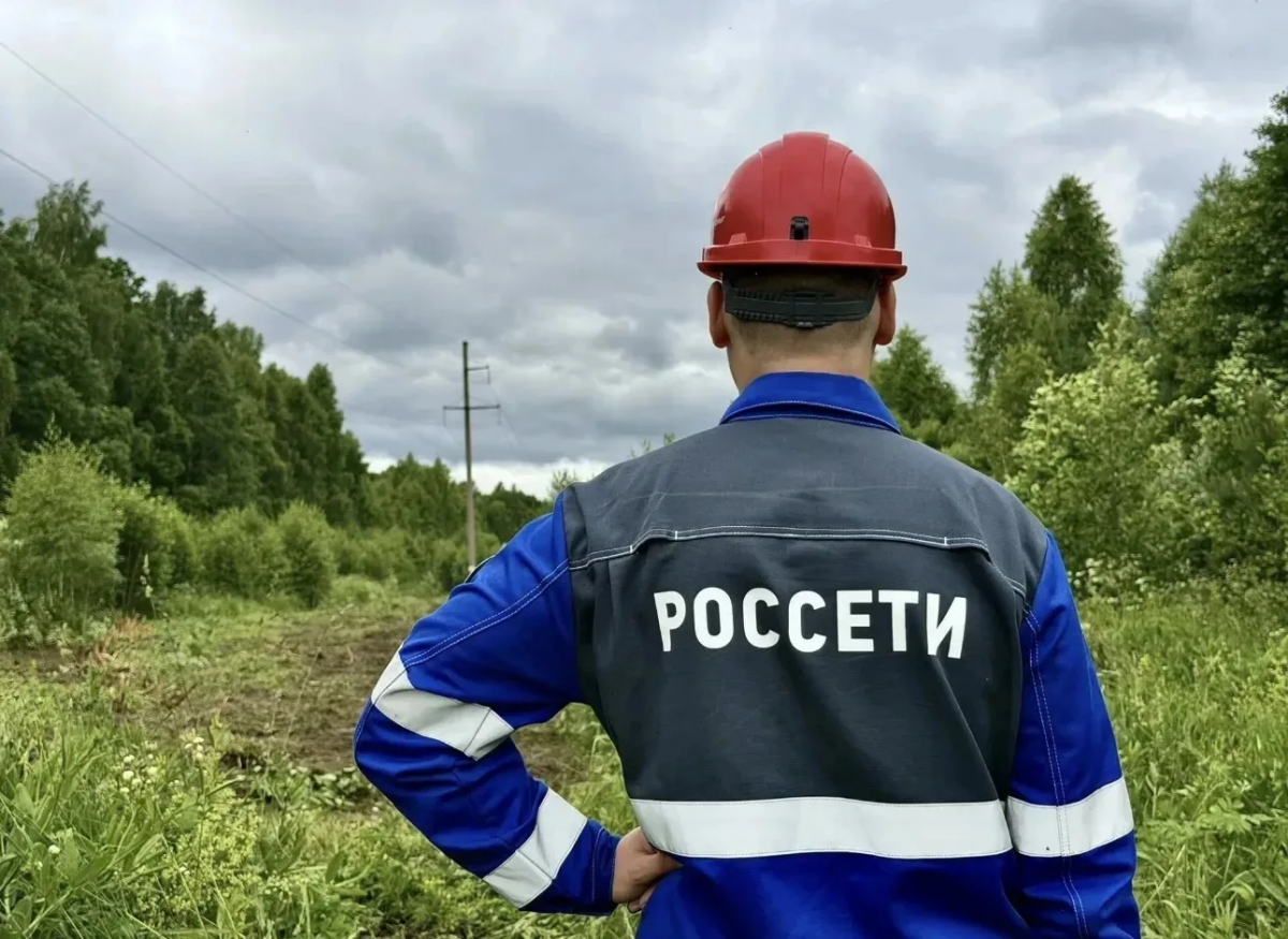 Энергетики «Нижновэнерго» продолжают восстанавливать электроснабжение сразу в нескольких районах Нижегородской области - фото 2