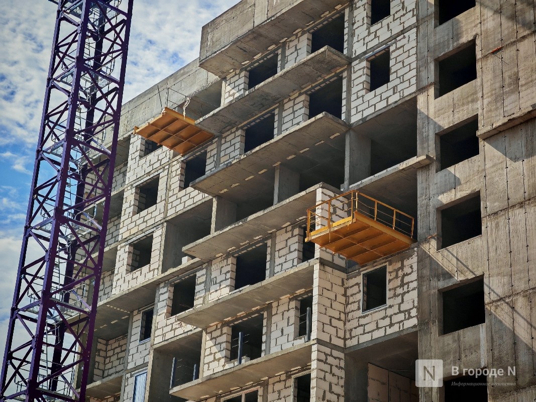 Опубликованы фото строительства 10-этажного дома для расселения в Сормове - фото 1