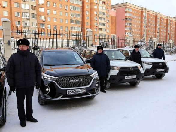 Новые автомобили подарили нижегородским полицейским: публикуем фото - фото 3