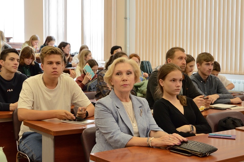 Нижегородским старшеклассникам рассказали о НОУ «Эврика» в ННГАСУ
