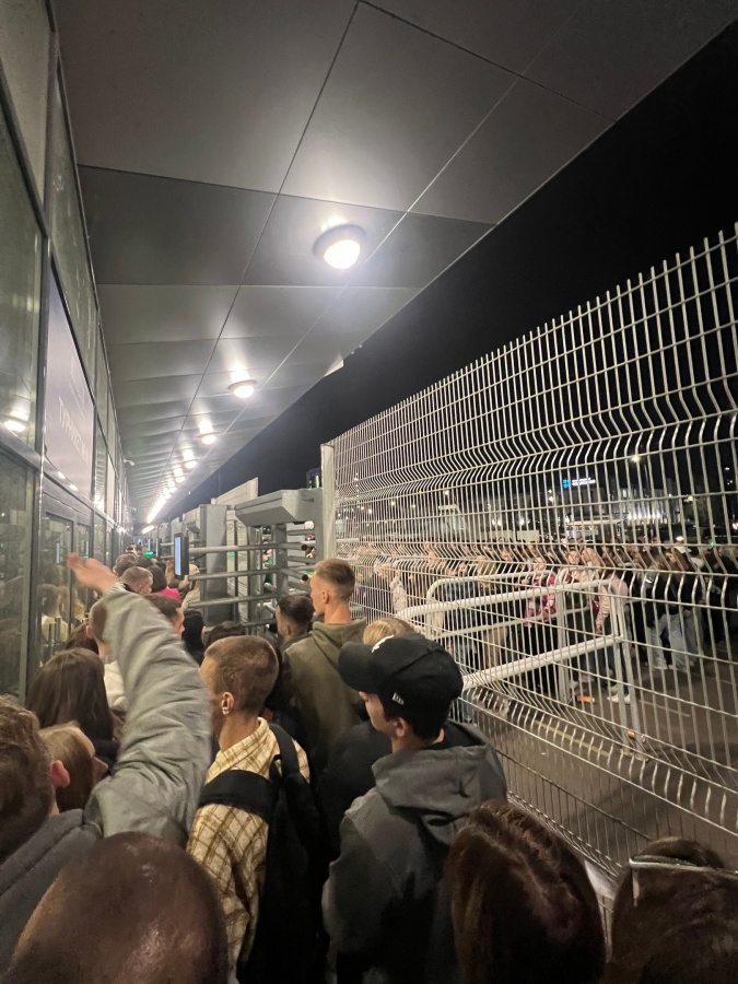 Организаторы нижегородского Stadium fest объяснили давку на входе липовыми билетами - фото 1