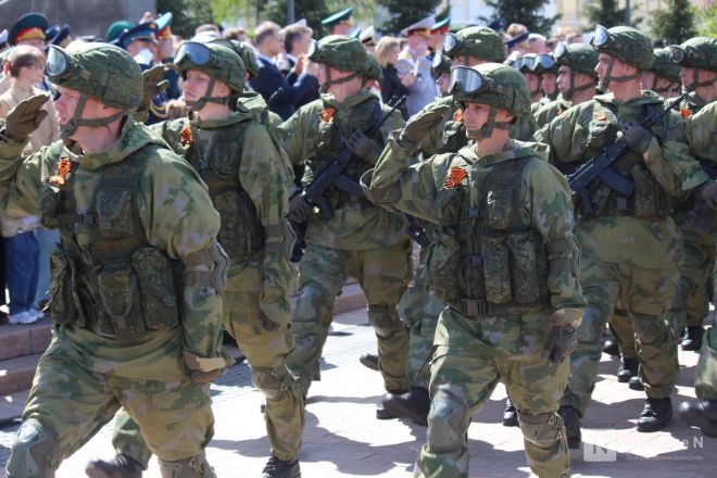 Без парада и салюта: как прошел День Победы в Нижнем Новгороде — фоторепортаж - фото 148