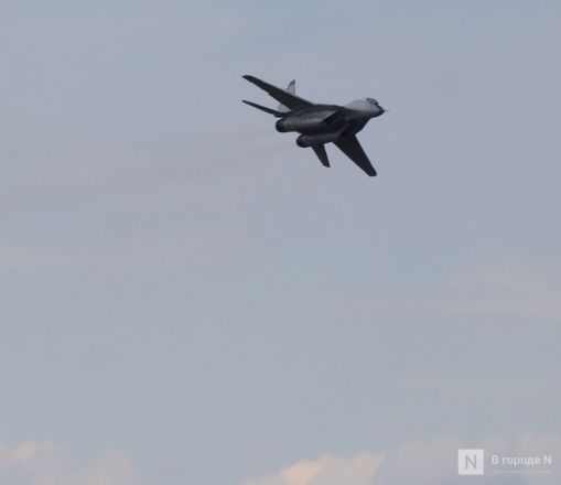 Фоторепортаж: парад в честь 80-й годовщины Победы прошел в Нижнем Новгороде - фото 140