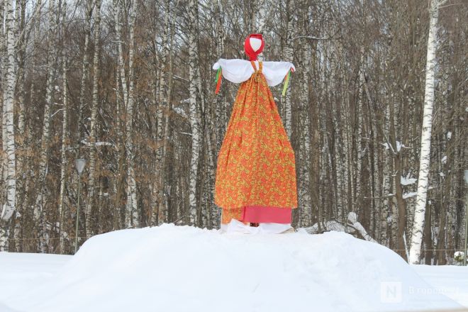С блинами и в сугробах: как прошла Масленица в Нижнем Новгороде — фоторепортаж - фото 69