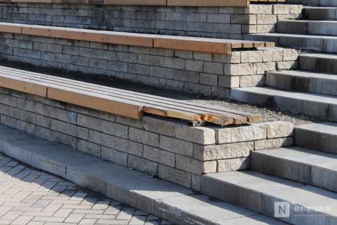 Трещит по швам: как выглядит центр Нижнего Новгорода после аномальной зимы — фоторепортаж - фото 133