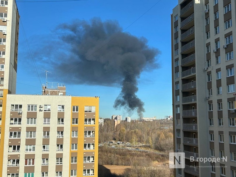 Столб черного дыма напугал жителей Нижнего Новгорода - фото 1