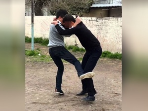 Богородский подросток из-за девушки сломал ногу студенту
