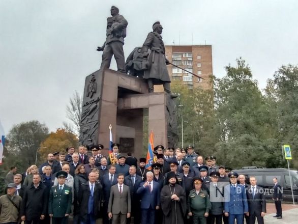 Памятник пожарным-спасателям открыли в Приокском районе - фото 11