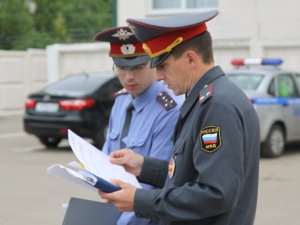 Иностранец подозревается в попытке дать взятку полицейскому в Нижегородской области