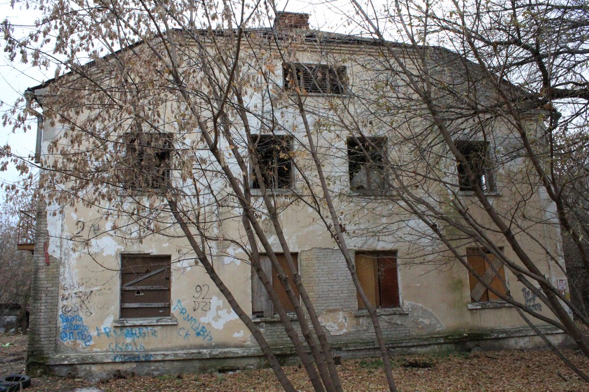 Снести или восстановить: что ждет заброшенные здания Ленинского района - фото 6