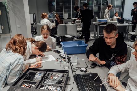 Мининский университет открывает физико-математическую школу для старшеклассников