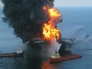 Нижегородский танкер спас двух иностранных моряков в Керченском проливе