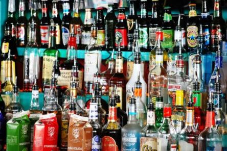 Продажу алкоголя запретили в еще одном нижегородском поселке из-за мобилизации